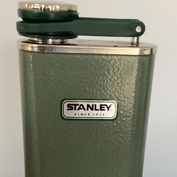 Stanley 8 oz stainless steel flask - Picture 2 of 5